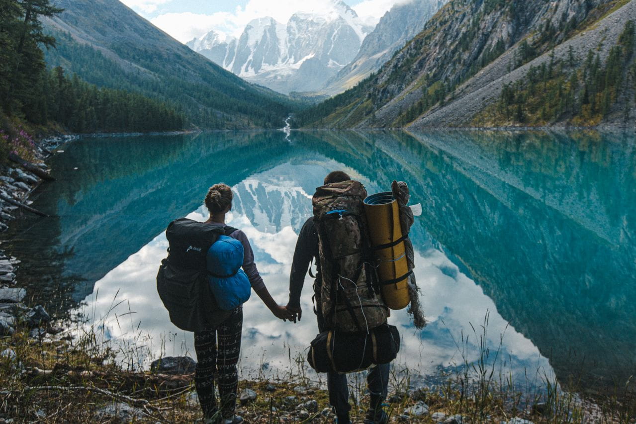 Couple backpacking in Europe