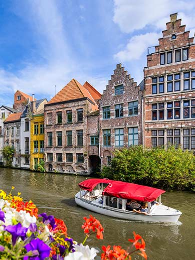 Canal boat tour in Ghent