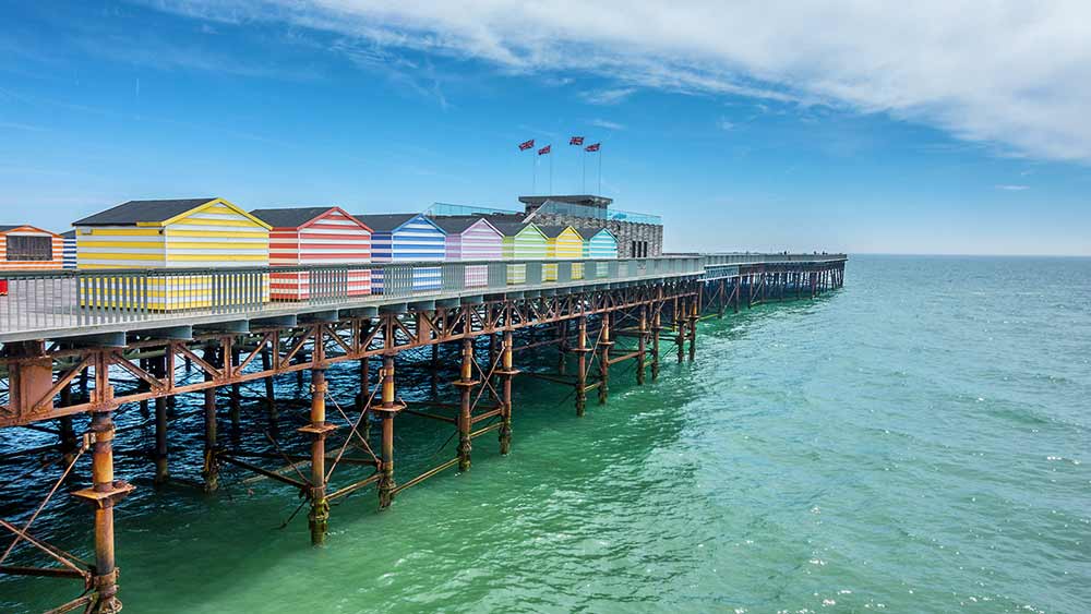 La jetée de Hastings en Angleterre
