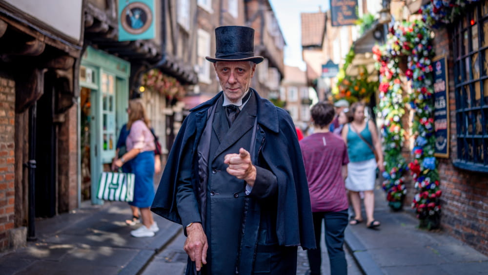 Street entertainer in York, England