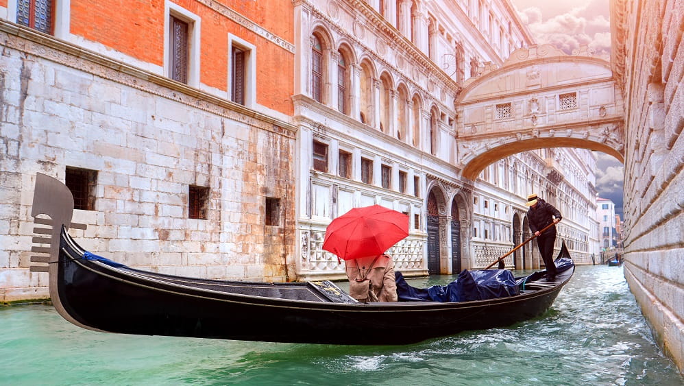 Bridge of Sighs in Venice, Italy