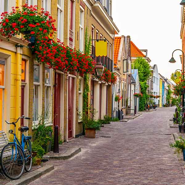 Walking tour in Delft