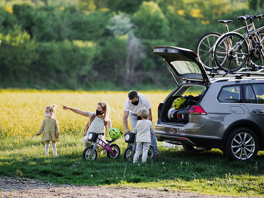 RAC Member Offer - Family on holiday with car