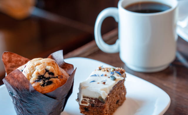 Club Lounge Coffee and Cake