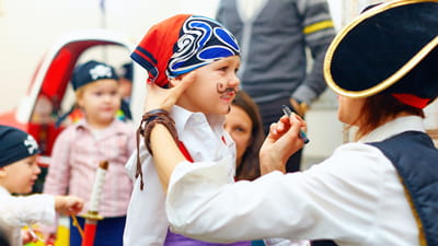 Children's club - playing with pirate pete