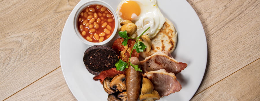 Cooked breakfast on ferries to Ireland