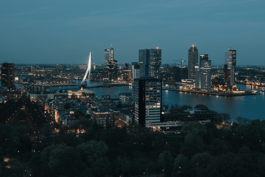 rotterdam by night 